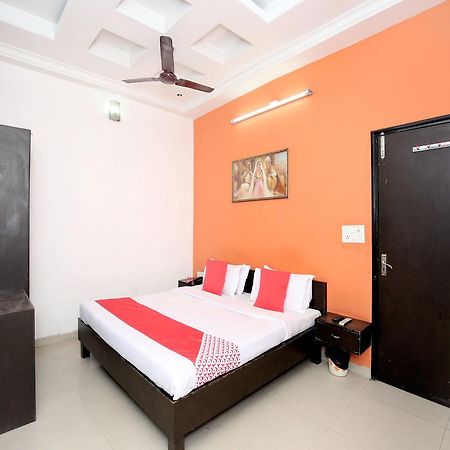 Oyo 12972 Hotel Krishna Castle Amritsar Exterior foto